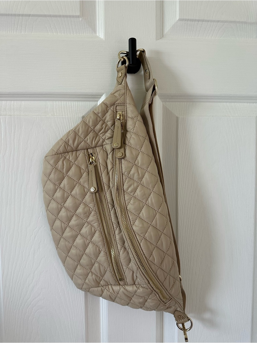 MZ Wallace Buff Crosby
Crossbody Sling Bag like new